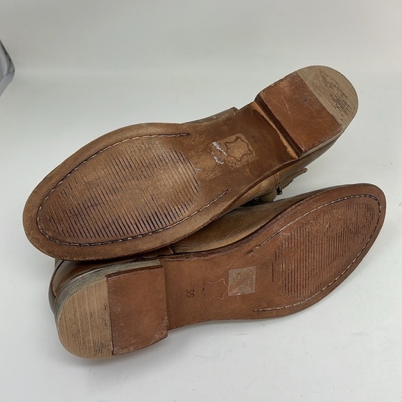 FREE PEOPLE Booties Ankle Boots Brown Distressed Leather Buckles Size 39 - Picture 11 of 12